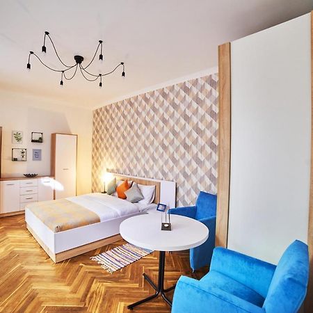 Comfort Apartments In Center Lviv Exterior photo
